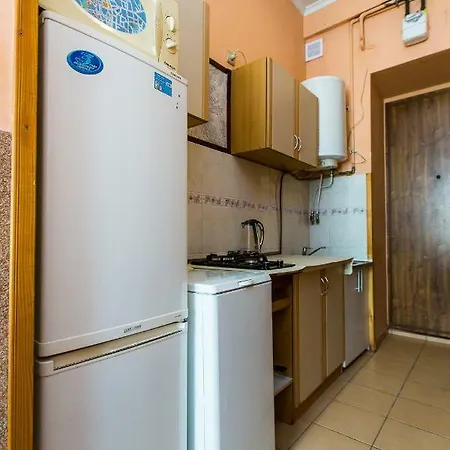 Διαμέρισμα подобово на вул куліша 20 біля форуму в самому центрі *