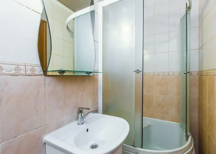 подобово на вул куліша 20 біля форуму в самому центрі Apartment Lviv