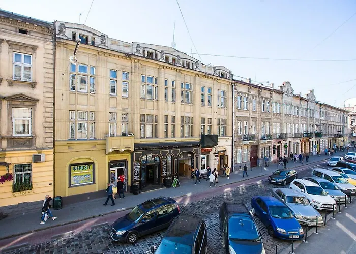 подобово на вул куліша 20 біля форуму в самому центрі Apartment