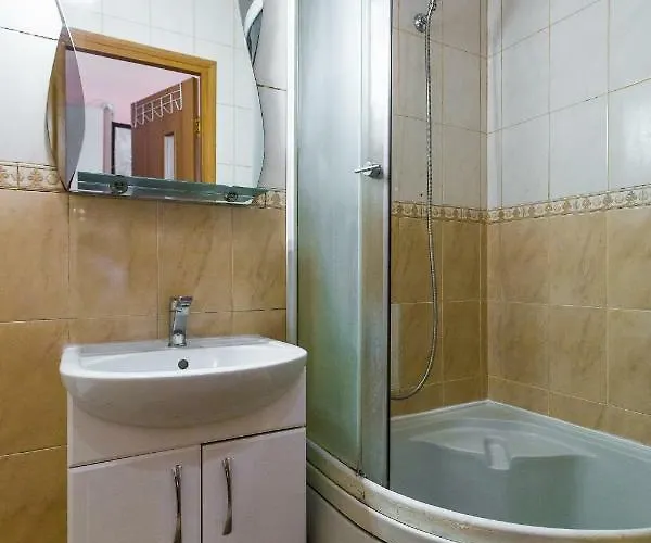 Apartment подобово на вул куліша 20 біля форуму в самому центрі Lviv