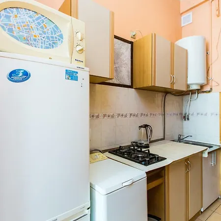 Apartment подобово на вул куліша 20 біля форуму в самому центрі Lviv