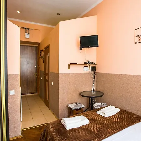 Apartment подобово на вул куліша 20 біля форуму в самому центрі Lviv
